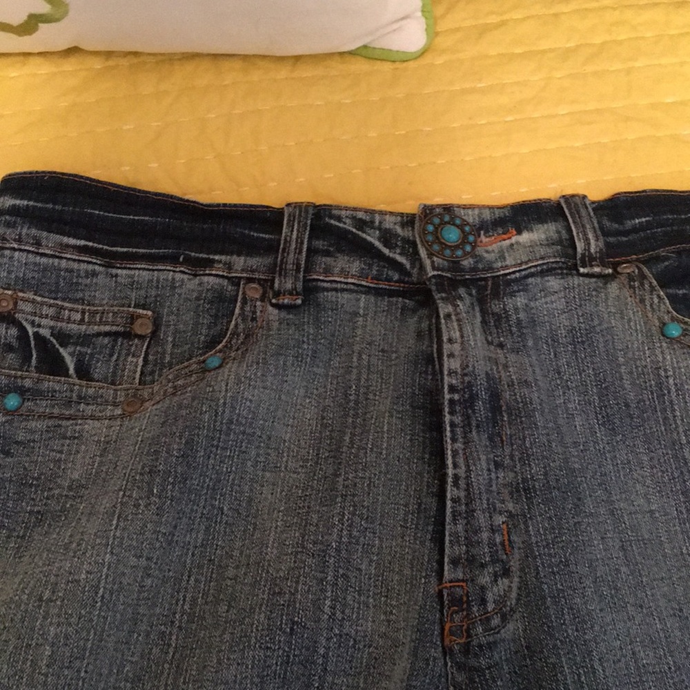 Vintage jeans with turquoise stone on front